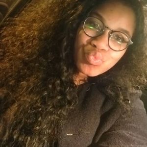 Meet your Posher, Deondra a.